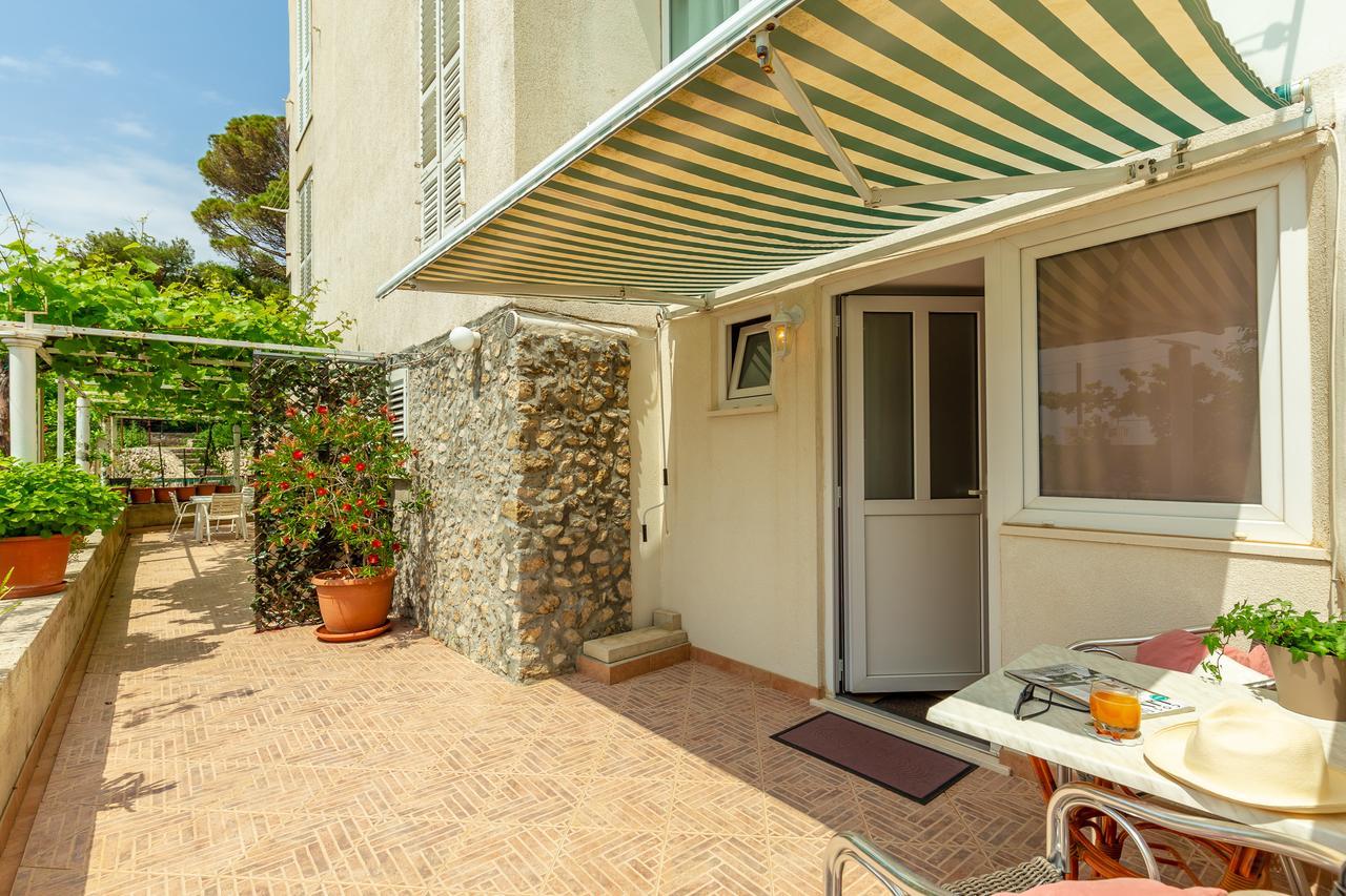 Studio Kristic, Cozy Studio With A Terrace Dubrovnik Exterior photo