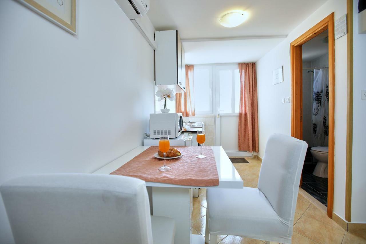 Studio Kristic, Cozy Studio With A Terrace Dubrovnik Exterior photo